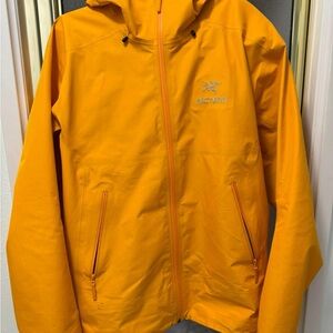 Arc'teryx Beta LT - Flame Yellow